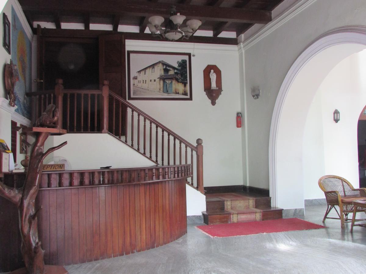 Ballard Bungalow Hotel Kochi Bagian luar foto